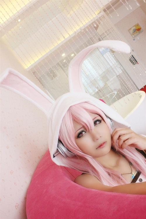 清纯美女cos超级索尼子wp壁纸