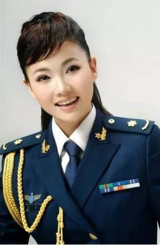 女高音歌唱家王莉