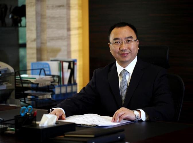 中锦地产总裁徐毅连任