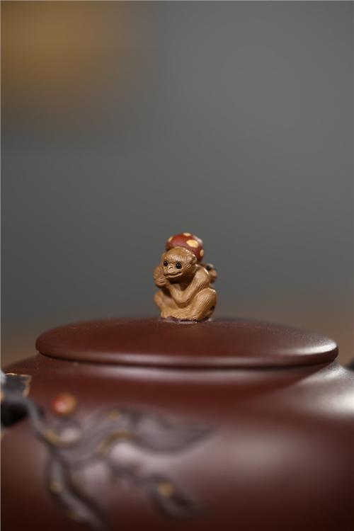 冯小俊紫砂壶作品 原矿紫泥母子猴壶 310cc 国家级师