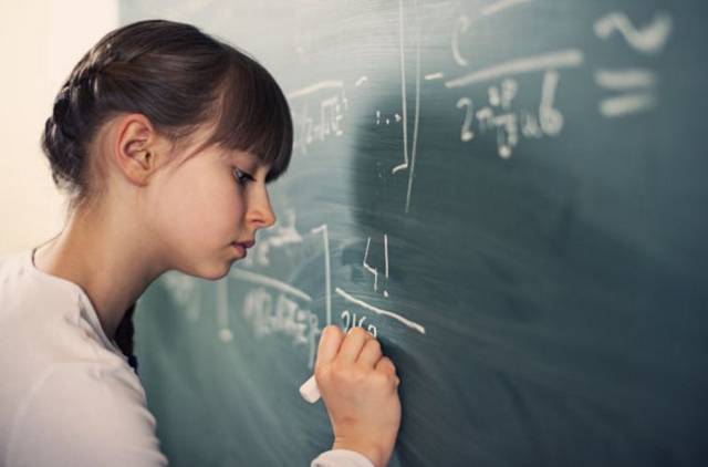 小学数学8大巧算方法,让孩子计算速度提升10倍!