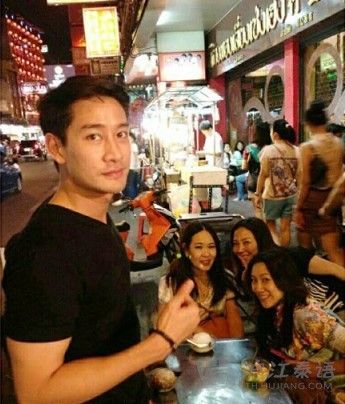 泰国帅男pong情人节暗会女友kaew