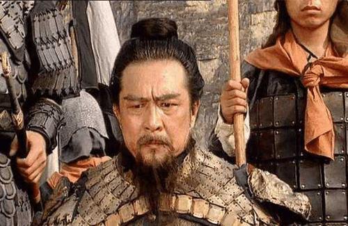 同年五月,诸葛亮派遣魏延与高翔,吴班等人一起向卤城发动进攻,镇守