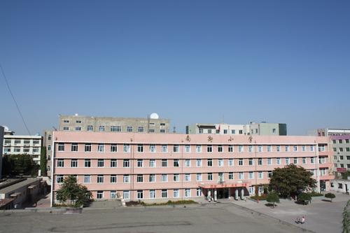 朝阳市双塔区南街小学