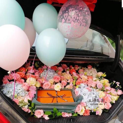 惊喜求婚表白道歉红玫瑰汽车后备箱鲜花布置上海广州深圳同城速递