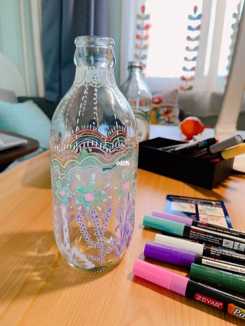手绘玻璃瓶_手绘_丙烯_颜料_瓶子画_文化_绘画