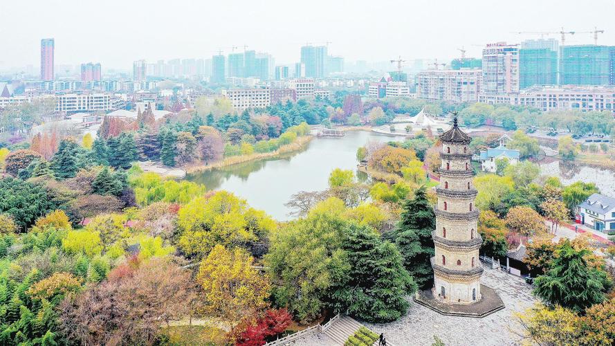 阜阳:文峰塔下冬日胜景