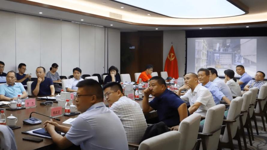 宁波市海曙区区长徐强莅临国骅集团调研考察