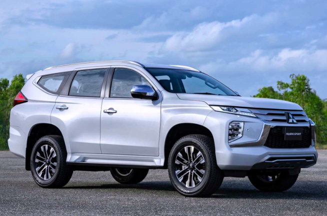 超选四驱 差速锁,帕杰罗劲畅能否为三菱开辟新天地?