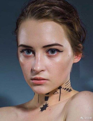 教你用ps精修一张人像后期照片;液化,磨皮;中性灰