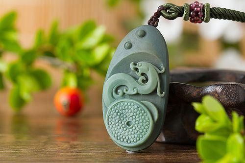 推荐 天然阿拉善玛瑙吊坠 古朴雅致 仿古龙纹挂件 大师雕件送证书_7折