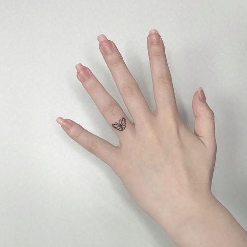 手指虎口纹身图案大全