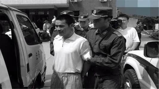 之后的十年间,哈尔滨似乎就再也没有听过乔四集团的任何消息,李正光