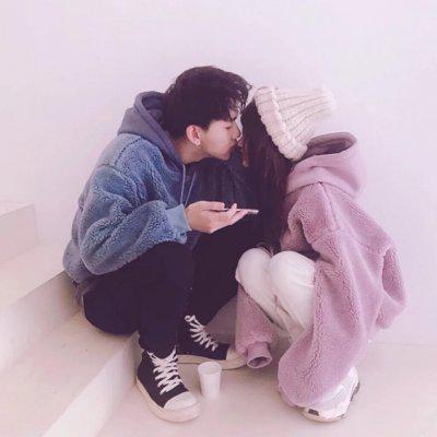 最新秀恩爱情侣头像幸福情侣一对一人一张