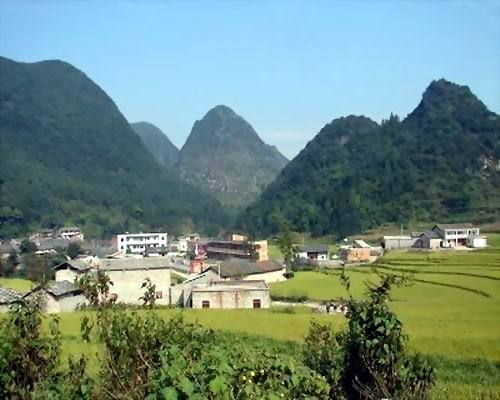 data-lemmaid="10665156">曲靖市 /a>师宗县五龙壮族乡,地理位置是在