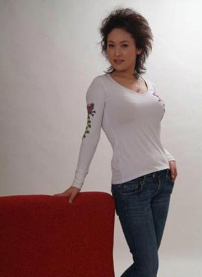 央视主播郭思语生活私照曝光(图)