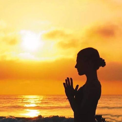 学会在瑜伽中冥想,不仅仅是每天静坐一会儿.