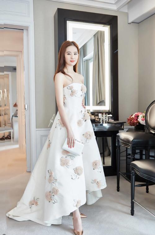 刘亦菲的晚礼服你喜欢么?神仙姐姐还是那个神仙姐姐