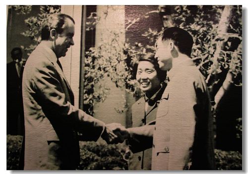 > 庄则栋翰墨寄情 书法展感怀人生