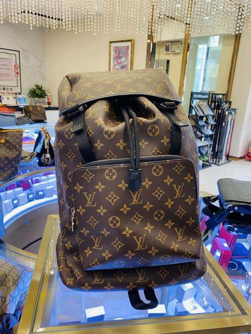 路易威登双肩包lv老花大号双肩包