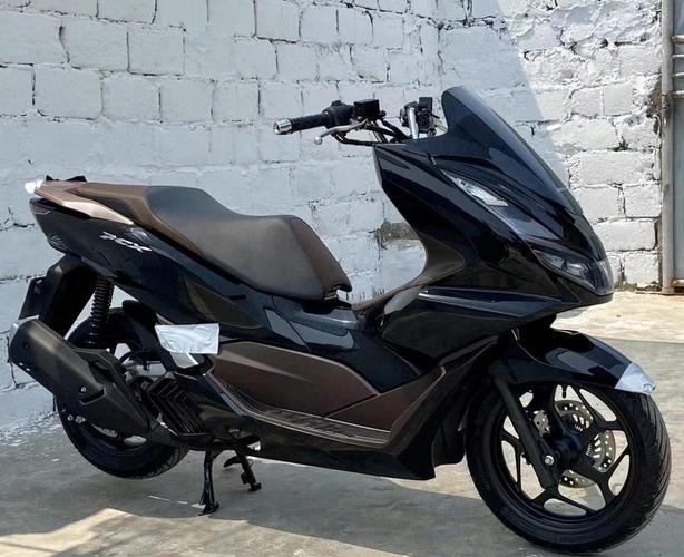 本田forza佛沙300c重机马杰斯特250大船水冷四冲程巡航踏板摩托车