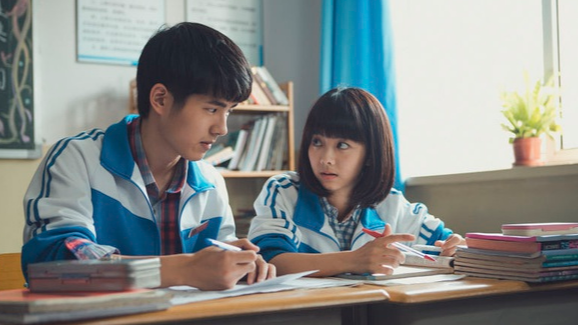推荐十部校园恋爱电视剧,《你好旧时光》上榜,一定有