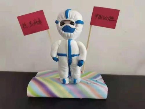 点赞广宗小学生手工作品为抗疫加油