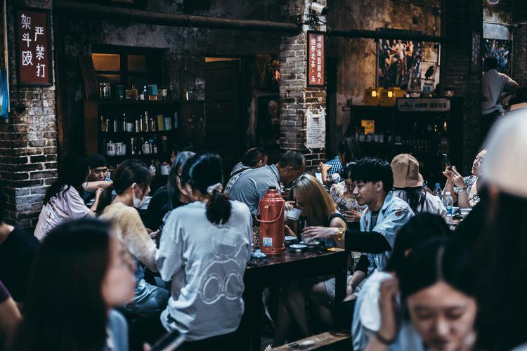 重庆交通茶馆随拍交通茶馆位于黄桷坪正街是重庆唯一保持着上世纪七八