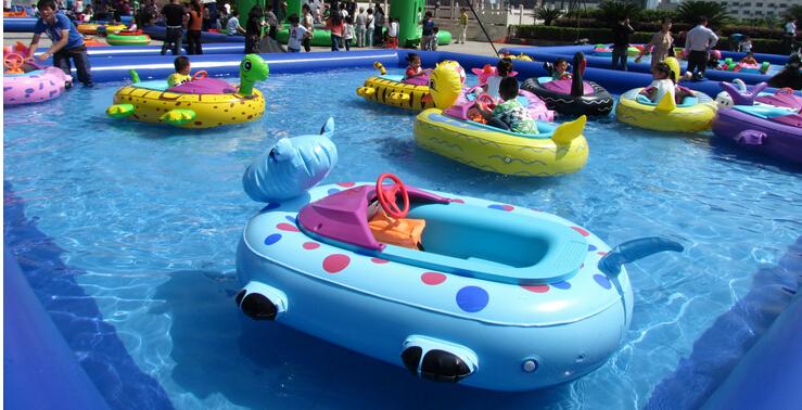 充气电瓶船水上电瓶船电动碰碰船移动水上游乐园玩具儿童游乐设备