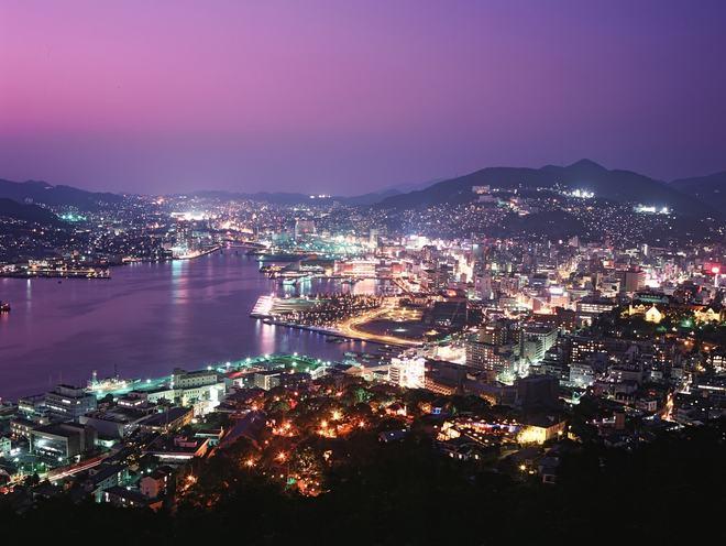日本新兴的旅游城市九州岛上的长崎