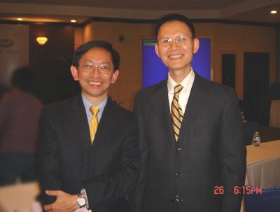 张向东会见香港浸会大学黄焕忠教授