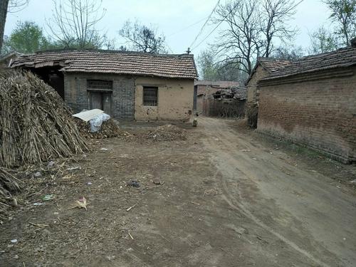 山东5个拖后腿的县,就有4个是菏泽的,还有1个在济南