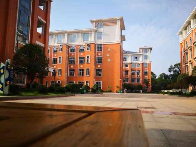 仰天湖桂花坪小学-"仰天湖桂花坪小学是天心区的王牌学校,属于.
