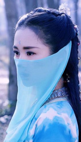 鞠婧祎   鞠婧祎这个戴面纱的造型真的非常的惊艳,堪称她的古装生涯