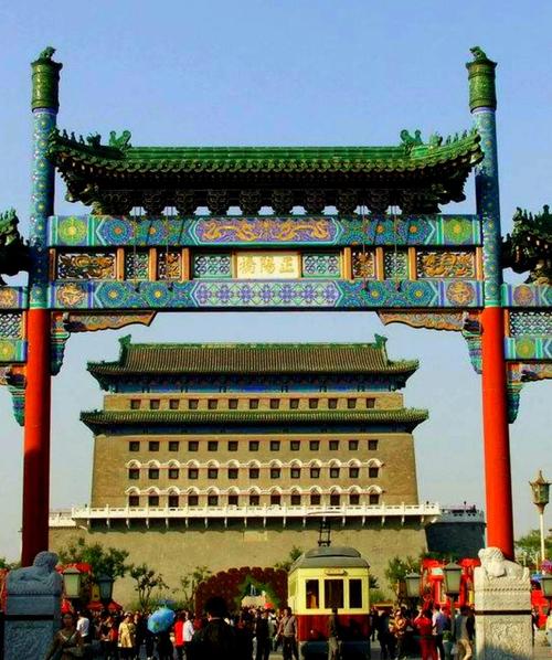 正阳门,俗称前门,前门楼子,大前门,原名丽正门,是明清两朝北京内城