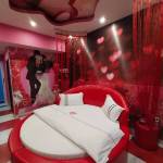 枫林晚主题酒店(三亚春园海鲜广场店)