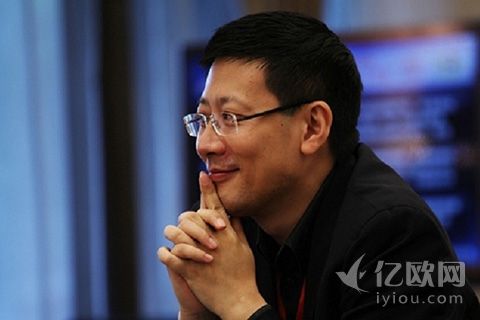 1999年10月,梁建章和沈南鹏各投入20万,占股30%,季琦投入40万元占股40