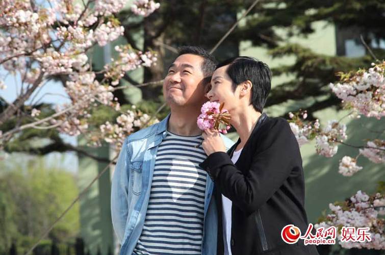 张国立携手蒋雯丽演绎"更年期爱情" 中年人情感引热议【3】