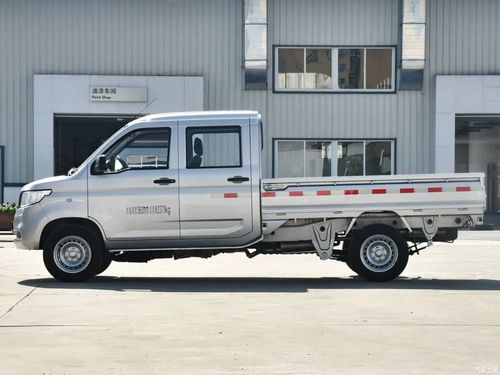 五菱征途:换个造型把五菱宏光卖给年轻人|避坑