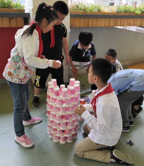纸桥承重 六月,是童年的摇篮,是童年的梦乡.