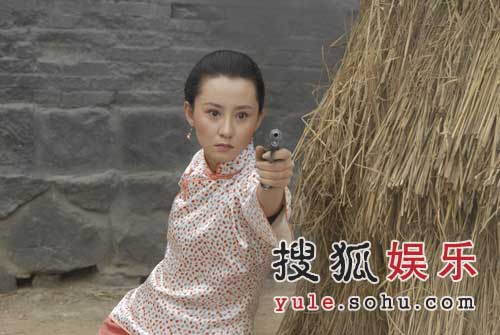 刘立淇带伤拍戏 与黑子于越演《仁者无敌》(图)