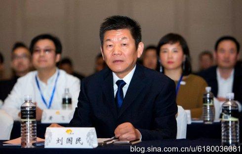 江苏润国实业投资有限公司董事长刘国民先生回顾了南京市邳州商会这