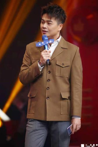 浙江卫视主持人沈涛二度住院自爆孤单想聊天不见神秘娇妻