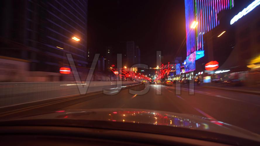 慢门拍摄城市夜景汽车行驶伤感气氛