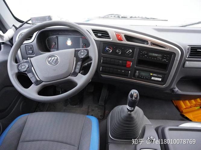 国六福田欧航新款福田欧马可s5高顶双卧6米8冷藏车45排量220马力