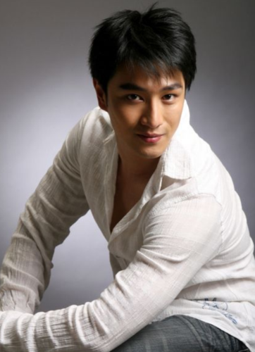 演员张明明明星杂志植入_张明明综艺植入_张明明翻包