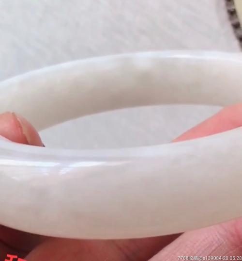 新疆羊脂玉手镯,包真