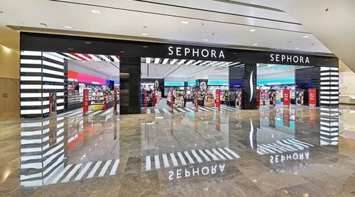 现在出发丝芙兰中南城1f门店  惹火上唇分秒必争!