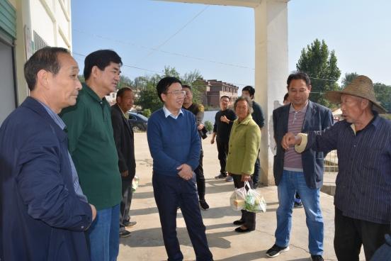 淅川县副县级干部罗建伟,县医保局党组书记,局长