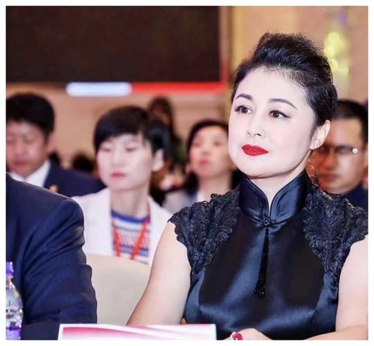 作为《乡村爱情》中的谢大脚,于月仙已经连续十几年在节目中出演这个